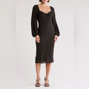 Lush Black Twist‎ Front Long Sleeve Plissè Midi Dress